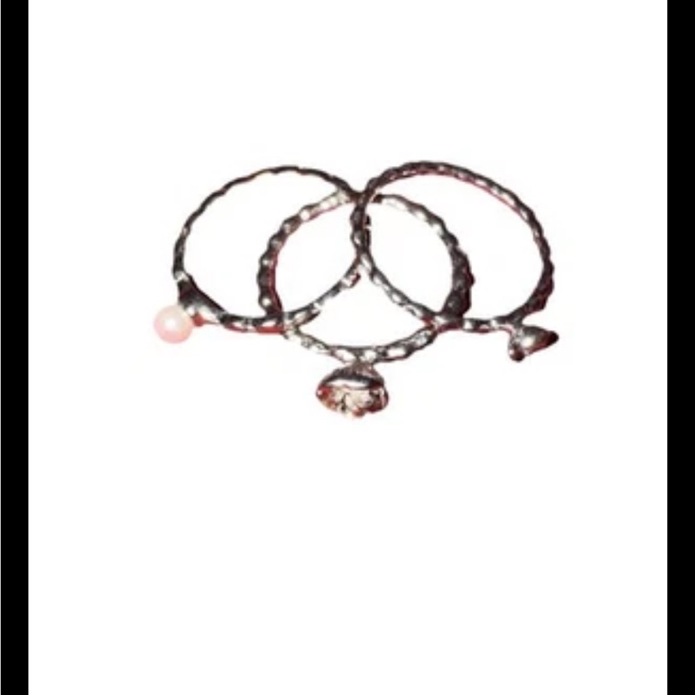 Elegant Silver tone Ring Set‎ 3 pc with silver roses
